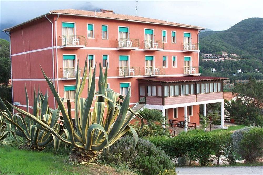 Hotel La Feluca Портоферрайо Екстер'єр фото
