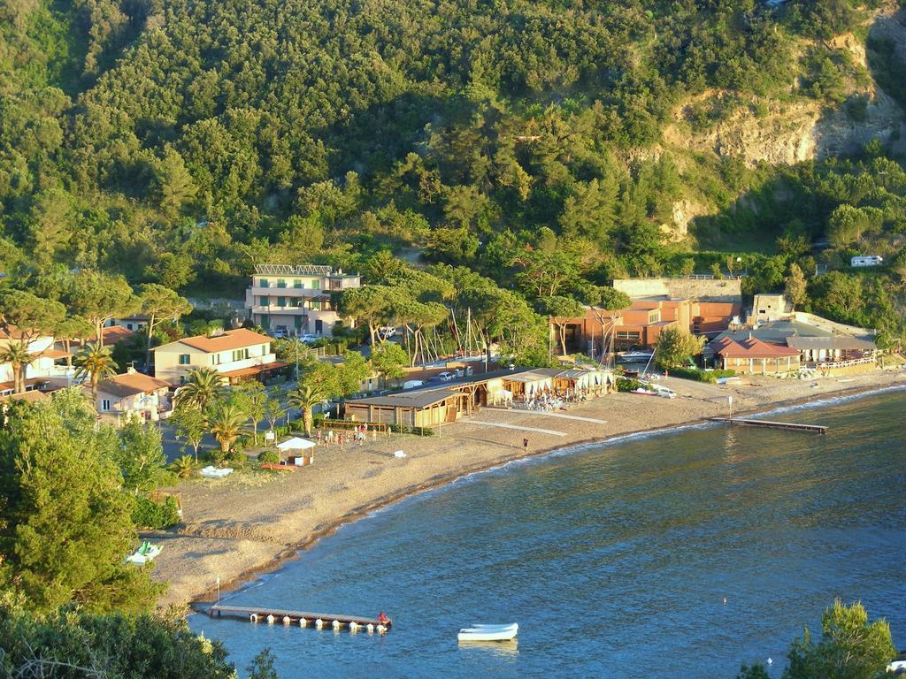 Hotel La Feluca Портоферрайо Екстер'єр фото